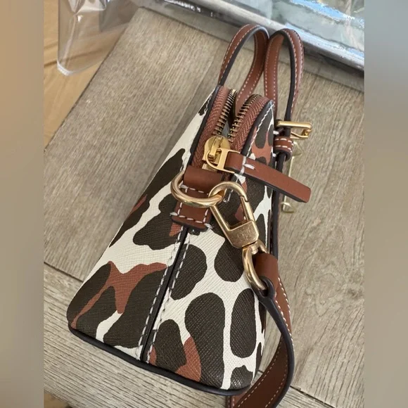 Tory Burch Emerson dome crossbody bag NWOT - Picture 16 of 17